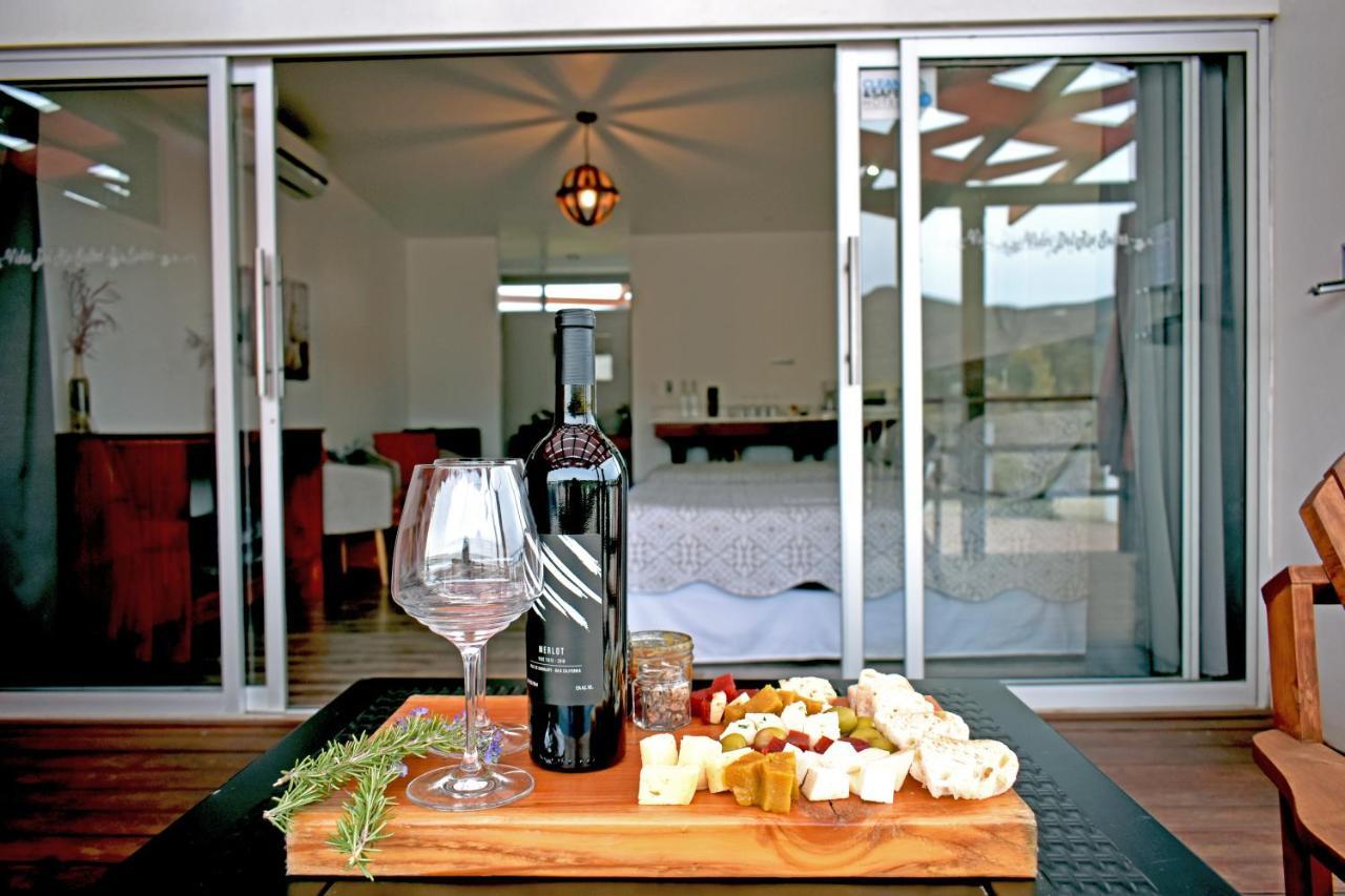 Vides Del Rio Suites Valle de Guadalupe Εξωτερικό φωτογραφία